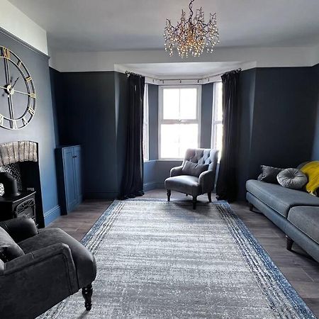 No 11, Fishguard, Ideal For Beach, Coastal Path And Town! Экстерьер фото